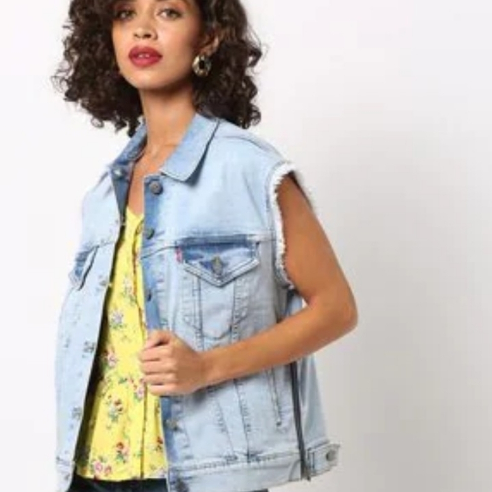 New Vanilla Star distressed denim jacket..
